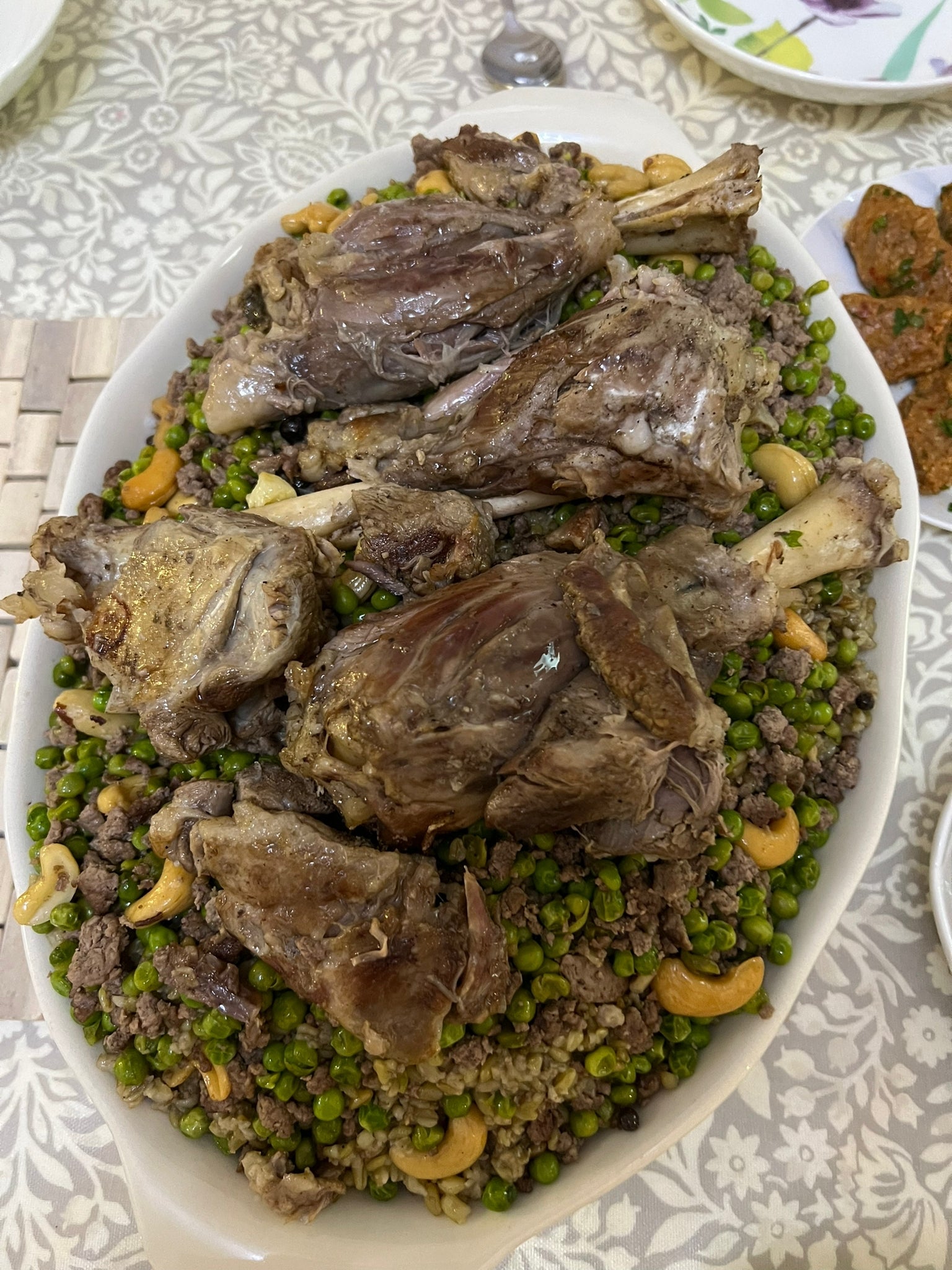 Flavorful Freekeh with Roasted Meat and Fried Nuts - 24shopping.shop